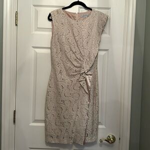 Tahari Arthur S Levine cream lace overlay, sleeveless dress, size 8